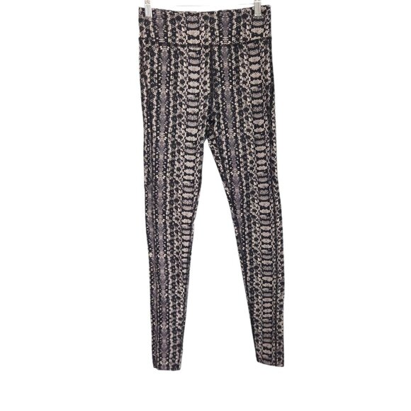 Under Armour Compression Leggings Snakeskin Print Black‎ White Size Small EUC - Picture 1 of 10